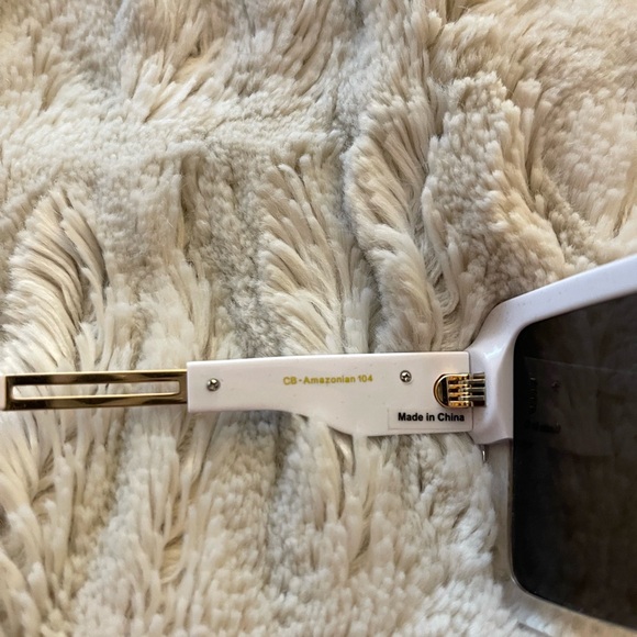 COCO AND BREEZY Amazonian 57mm Square Sunglasses. - Picture 7 of 14